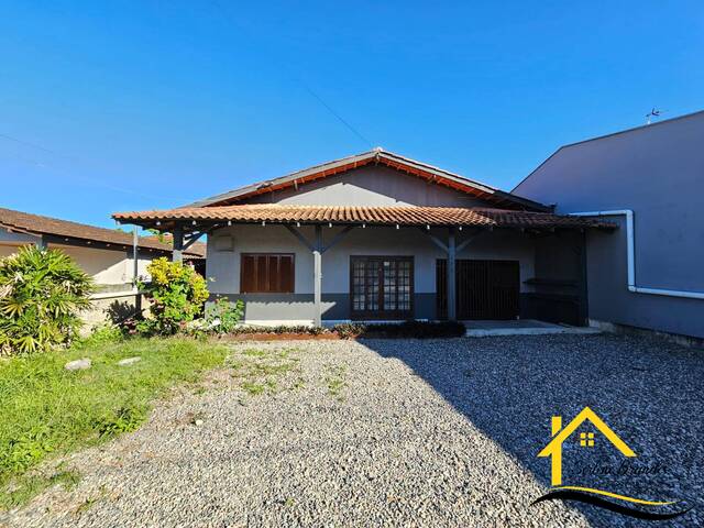 #0391 - Casa para Venda em Balneário Barra do Sul - SC