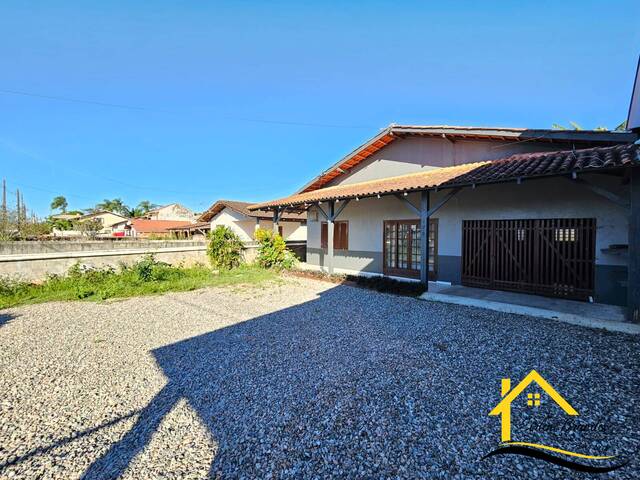 #0391 - Casa para Venda em Balneário Barra do Sul - SC