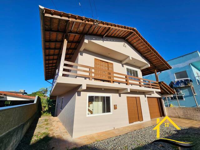 #0392 - Casa para Venda em Balneário Barra do Sul - SC