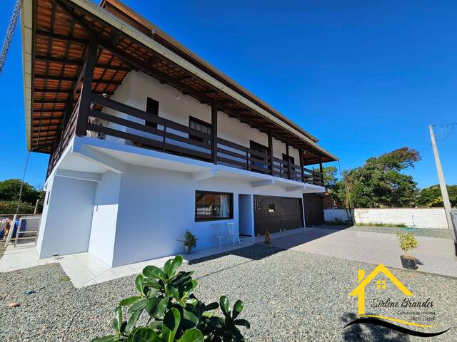#0441 - Casa para Venda em Balneário Barra do Sul - SC