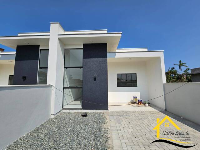 #0302 - Casa para Venda em Balneário Barra do Sul - SC