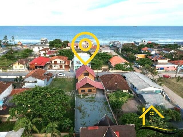 #0489 - Casa para Venda em Balneário Barra do Sul - SC