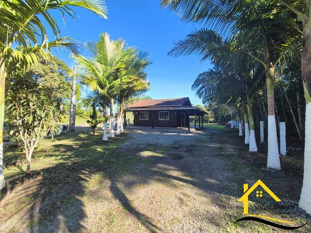 #0590 - Casa para Venda em Balneário Barra do Sul - SC - 2