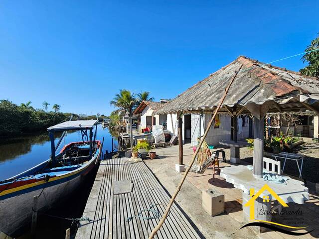 #0601 - Casa para Venda em Balneário Barra do Sul - SC - 2