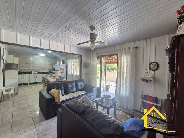 #0689 - Casa para Venda em Balneário Barra do Sul - SC