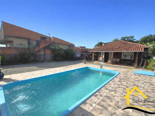 #0682 - Casa para Venda em Balneário Barra do Sul - SC