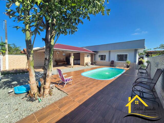 #0680 - Casa para Venda em Balneário Barra do Sul - SC