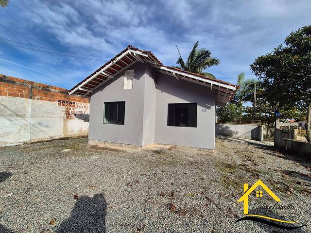 Casa para Venda em Balneário Barra do Sul - 2