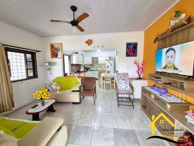 Casa para Venda em Balneário Barra do Sul - 2